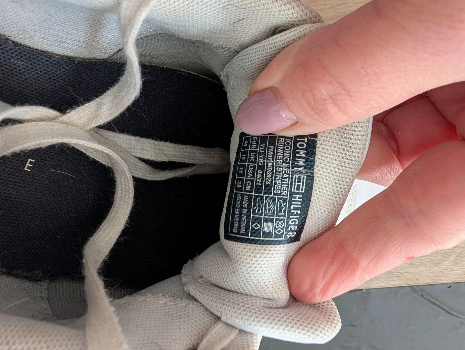 Magníficas zapatillas Tommy Hilfiger Iconic Leather Runner - Blanco - Talla 44 – photo 11